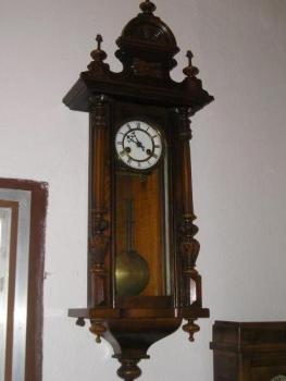 Nástìnné hodiny - starožitné pendlovky
