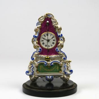 Miniaturní porcelánové hodiny